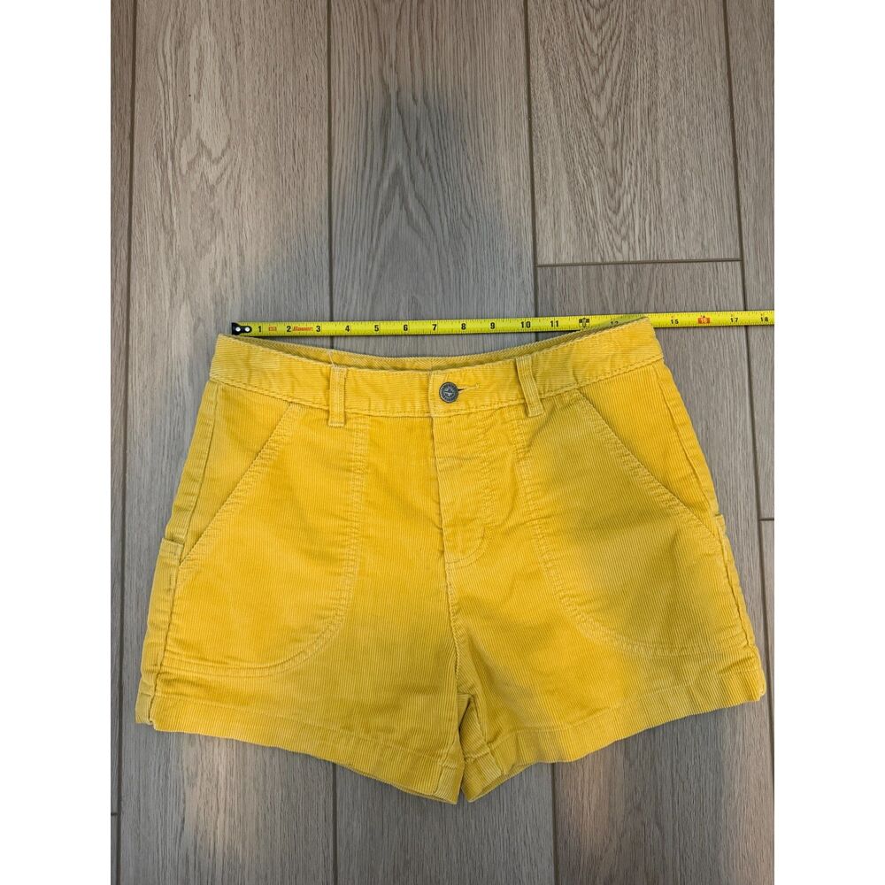 Patagonia Women's Cord Stand-Up Shorts Yellow Corduroy - Size 4